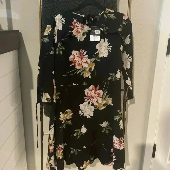 NWT Topshop Floral Ruffle Dress - Picture 1 of 5